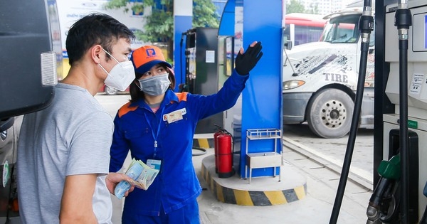 Giá xăng dầu tăng nhẹ