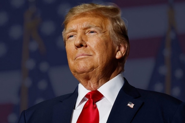 Tổng thống Trump gửi thông báo thuế quan cho các nước