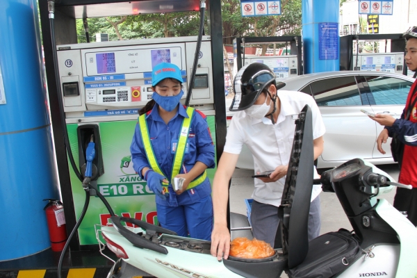 Giá xăng dầu đồng loạt tăng từ 15h ngày 4/9