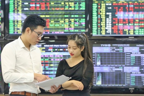 Chứng khoán tuần mới (từ 20 đến 24/10): Rung lắc là cơ hội?