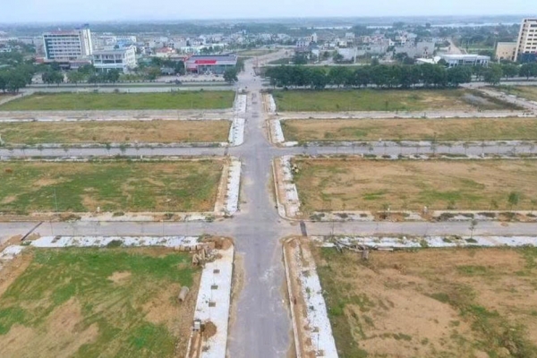 Điểm tin xây dựng - bất động sản ngày 3/11: HoREA đề xuất nâng mức xử phạt với người bỏ cọc đấu giá đất