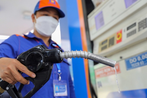 Giá xăng, dầu đồng loạt giảm từ chiều 27/11