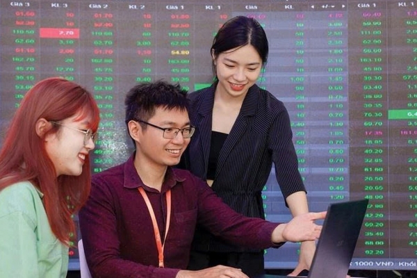 Thông tin phát hành, bán cổ phiếu và chia cổ tức loạt doanh nghiêp có gì đáng chú ý trong ngày 30/11?