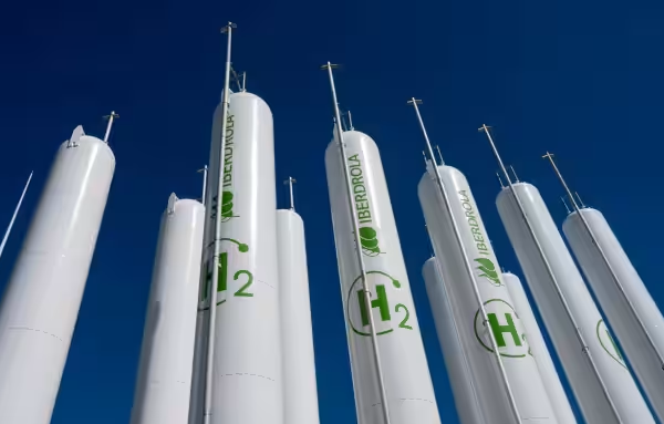 Vì sao các tập đoàn dầu khí lần lượt rút khỏi dự án hydrogen?