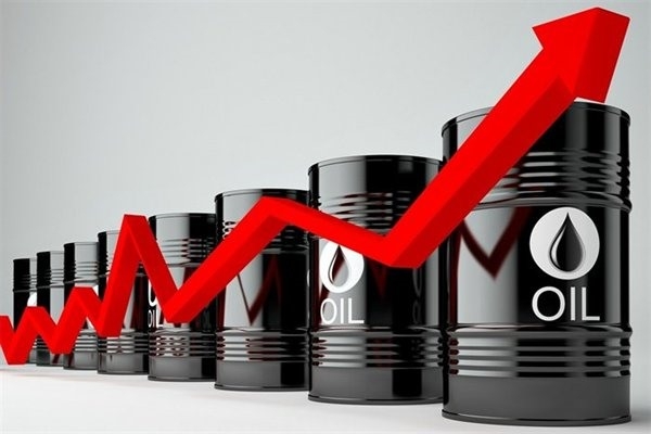 Giá xăng dầu hôm nay 31/7: Dầu thô trên đà tăng giá mạnh