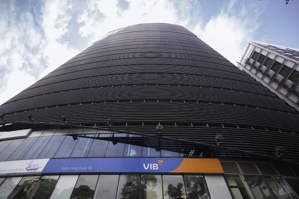 Ngân hàng VIB dồn dập mua lại trái phiếu trước hạn