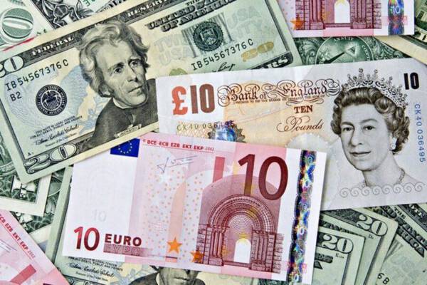 Đồng bảng Anh chạm mức thấp nhất mọi thời đại so với đồng đô la Mỹ
