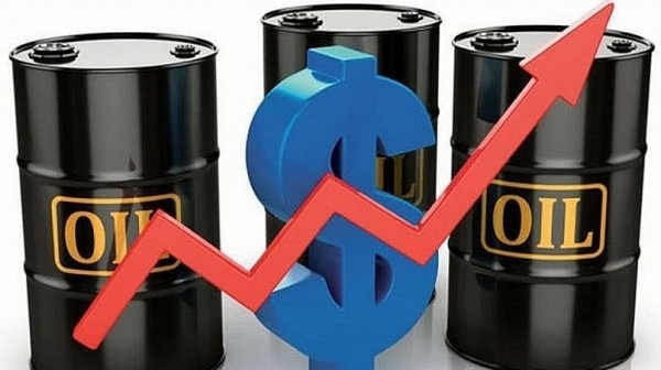 Giá dầu thô tăng mạnh, Brent lên mức 83,67 USD/thùng