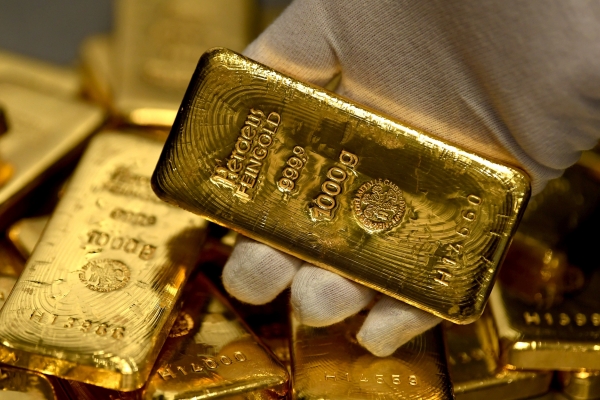 Cuối tuần, giá vàng lại đi xuống