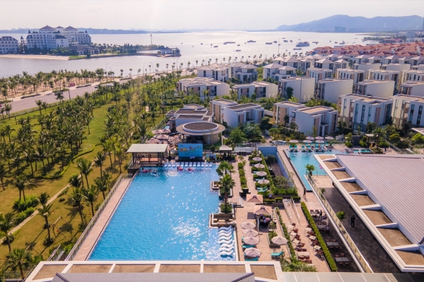 Du lịch giải trí và nghỉ dưỡng cao cấp – phép cộng hoàn hảo cho du lịch Quảng Ninh hè này