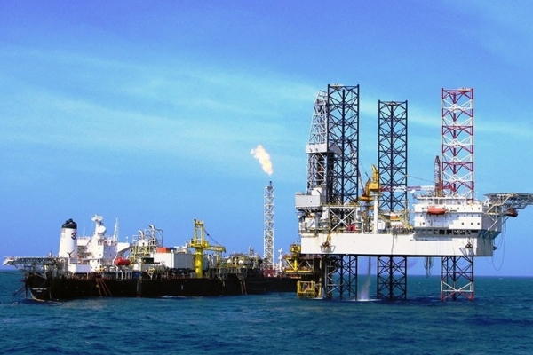 Giá xăng dầu hôm nay (30/6): Dầu thô phục hồi nhẹ