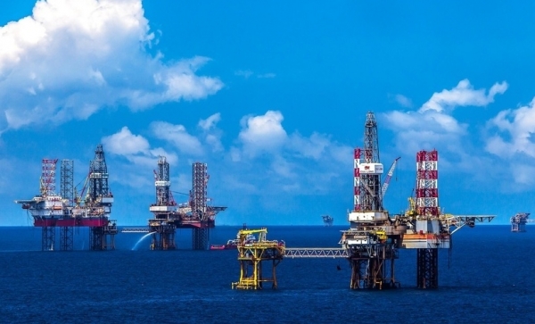 Giá xăng dầu hôm nay (29/10): Dầu thô kết thúc tuần biến động