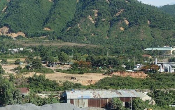 Tin bất động sản ngày 18/11: Đà Nẵng chuyển đổi hơn 43 ha rừng làm khu công nghiệp