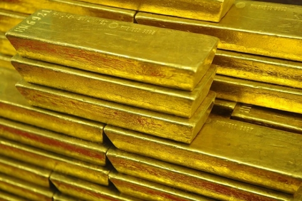 Giá vàng liên tiếp đi lên, dự báo sẽ đạt mức 2.200 USD/ounce trong năm 2024