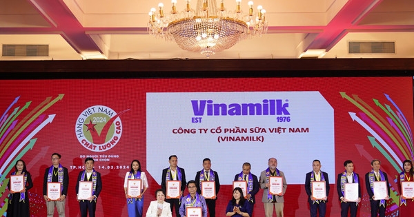 Vinamilk 28 năm liên tiếp giữ danh hiệu Hàng Việt Nam Chất lượng cao