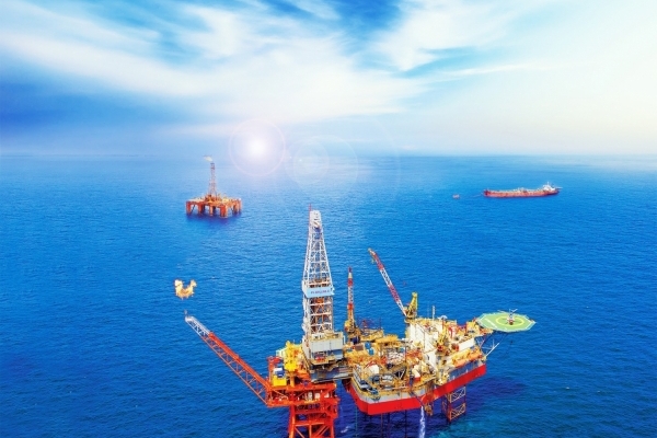 Giá dầu hôm nay (21/3): Dầu thô quay đầu giảm