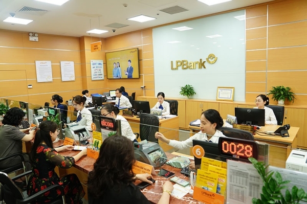 Điểm tin ngân hàng ngày 5/10: LPBank tăng mạnh lãi suất tiết kiệm