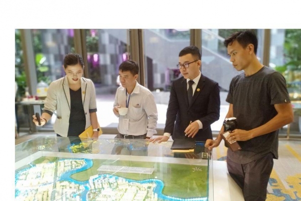 Giải pháp nào để kéo giảm giá nhà ở tại TPHCM?