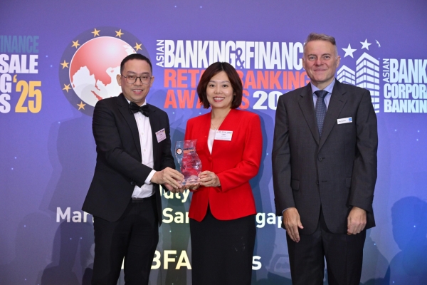 Techcombank được vinh danh “Ngân hàng bán lẻ nội địa tốt nhất Việt Nam 2025” 4 năm liên tiếp