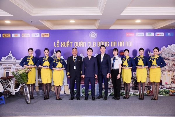 Vietravel Airlines trở thành nhà tài trợ vận chuyển hàng không chính thức của Hanoi FC mùa giải V.League 2025/2026