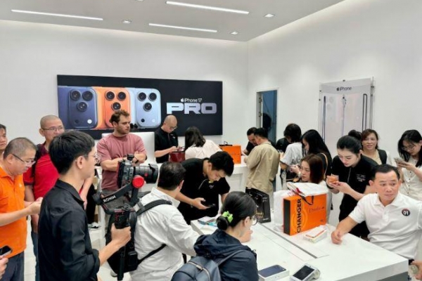 Mua ngay iPhone 17 và iPhone Air tại FPT Shop với ưu đãi lên đến 8 triệu đồng, bảo hành đến 17 tháng