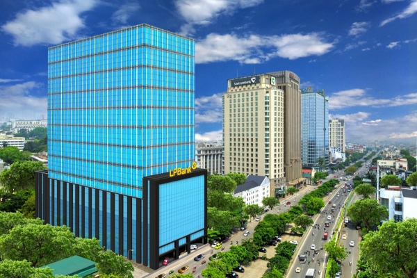 LPBank tích cực huy động vốn và chi nghìn tỷ tất toán trái phiếu