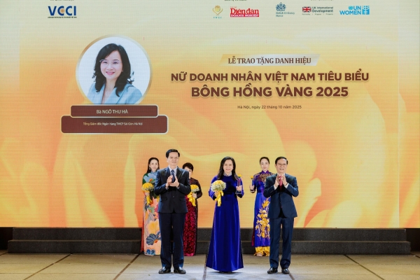 Tổng Giám đốc SHB Ngô Thu Hà được vinh danh “Nữ doanh nhân Việt Nam tiêu biểu - Bông hồng vàng” năm 2025