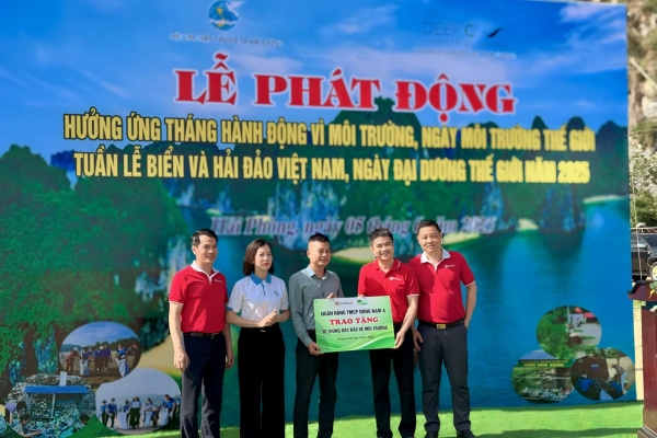 Cán bộ nhân viên SeABank chung tay làm sạch 11 bãi biển vì môi trường xanh