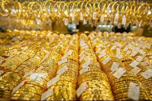 Đầu tuần, giá vàng SJC giảm xuống dưới 67 triệu đồng/lượng