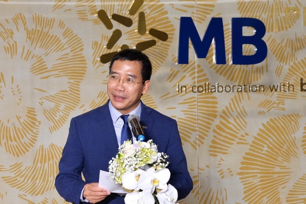 MB Bank: Nợ xấu tăng cao và biến động thượng tầng trước thềm đại hội