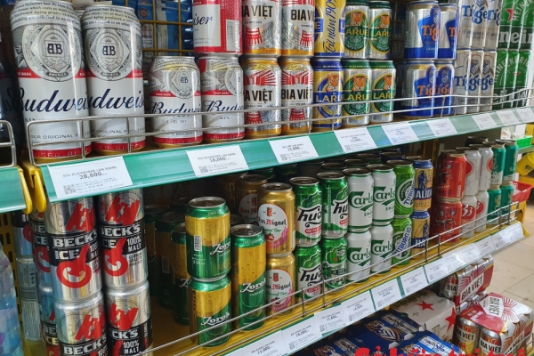 Giá bia tăng đồng loạt: Đại lý phân phối, người tiêu dùng gặp khó