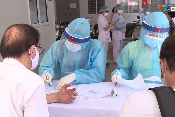 Sáng 19/7: Việt Nam ghi nhận 2.015 ca mắc COVID-19 mới, đưa tổng số lên 55.845 ca bệnh