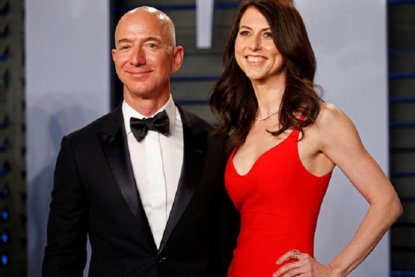 Vợ cũ tỷ phú Jeff Bezos không còn là người phụ nữ giàu nhất thế giới