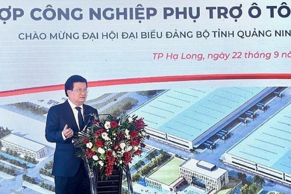 Phó Thủ tướng khẳng định phải có ô tô thương hiệu Việt Nam