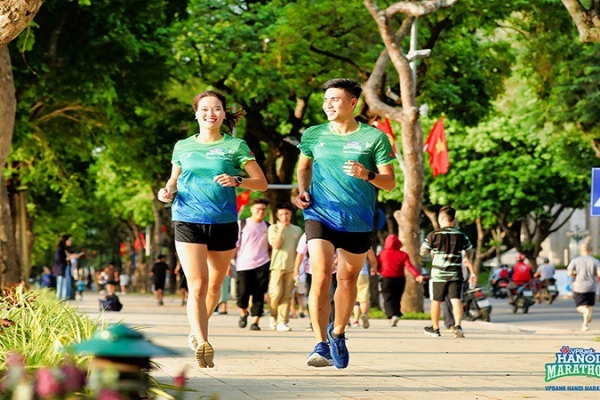 'Đón bình minh - Chào bình thường mới' cùng VPBank Hanoi Marathon ASEAN 2020