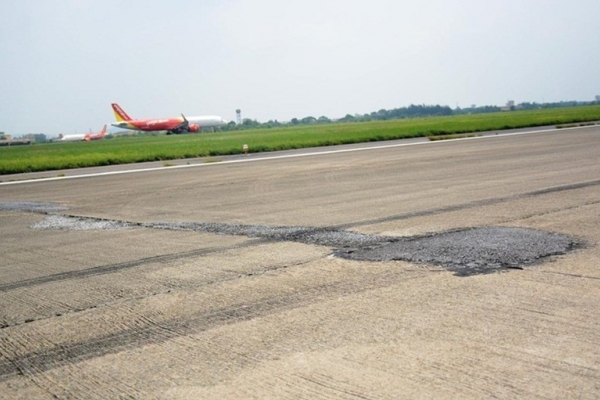 Khởi công 2 dự án sửa chữa đường băng tại sân bay Nội Bài và Tân Sơn Nhất