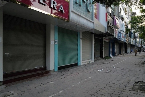 Hà Nội: Các cửa hàng không thiết yếu chỉ được mở cửa sau 9h sáng