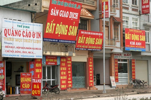 Sàn giao dịch bất động sản mùa dịch: Nơi èo uột, chốn “lên hương”