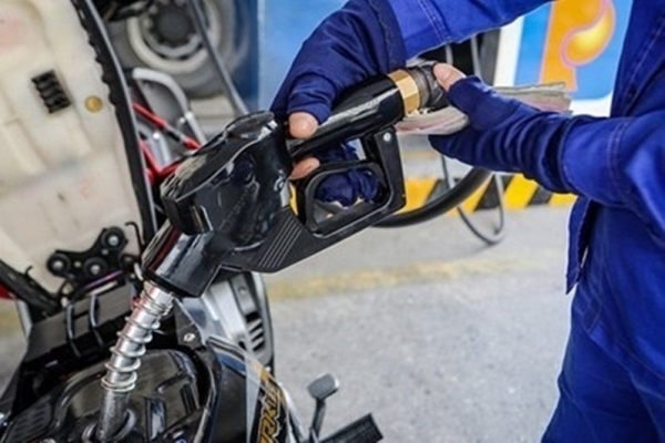 Giá xăng dầu hôm nay ngày 10/4: Giá dầu sụt giảm