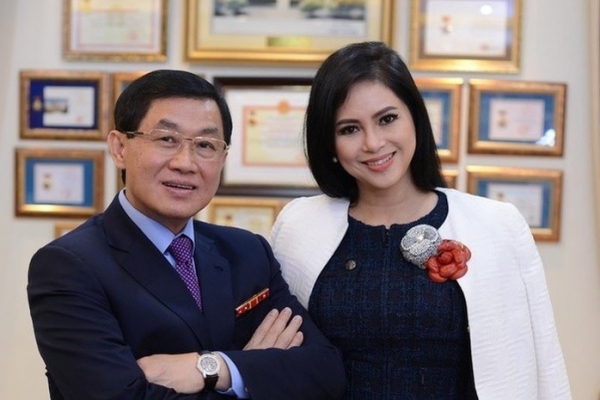 Vì sao doanh nghiệp của 'vua hàng hiệu' Johnathan Hạnh Nguyễn lãi thấp kỷ lục?