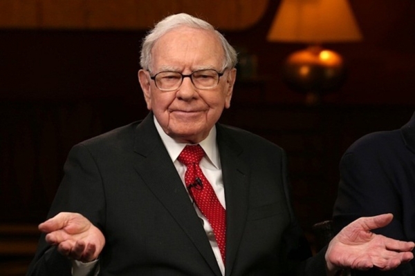 Warren Buffett rơi khỏi top 5 người giàu nhất thế giới vì điều gì?
