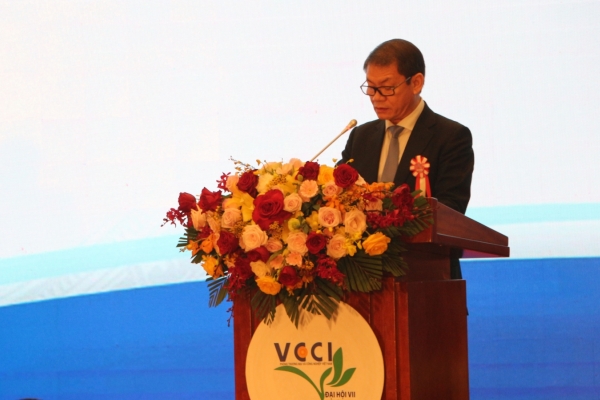 Chủ tịch HĐQT THACO - ông Trần Bá Dương được bầu làm Phó Chủ tịch Liên đoàn Thương Mại và Công Nghiệp Việt Nam (VCCI) khóa VII, nhiệm kỳ 2021-2026