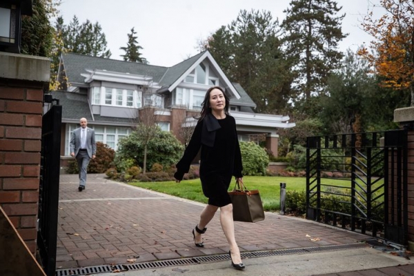 Hé lộ cuộc sống của 'công chúa Huawei' khi bị giam giữ ở Canada: Vẫn dạo phố mua sắm hàng hiệu, bao trọn nhà hàng để ăn tối