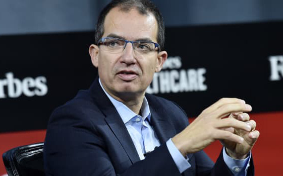 CEO hãng sản xuất vaccine Moderna: 'Chúng ta sẽ sống với Covid-19 mãi mãi'