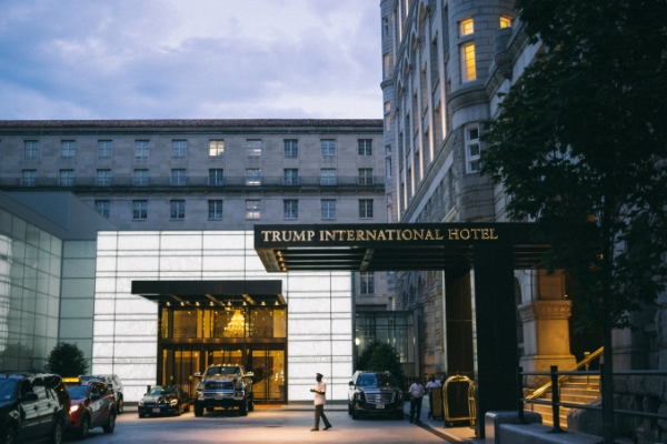 Khách sạn ông Trump tăng giá gấp 3 dịp tân Tổng thống nhậm chức