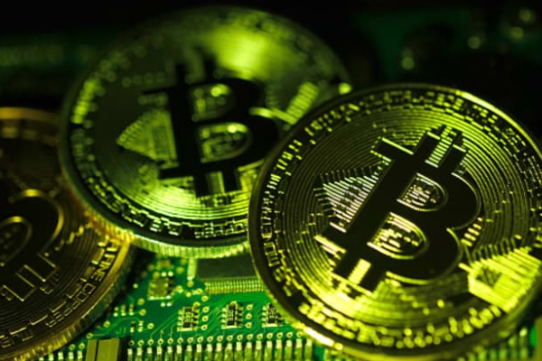 Bitcoin lao dốc thảm, thị trường tiền số mất 100 tỷ USD vốn hoá chỉ trong 48 giờ