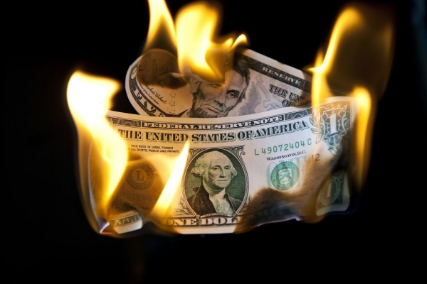 Chuyên gia Mỹ dự đoán đồng dollars sẽ sụp đổ