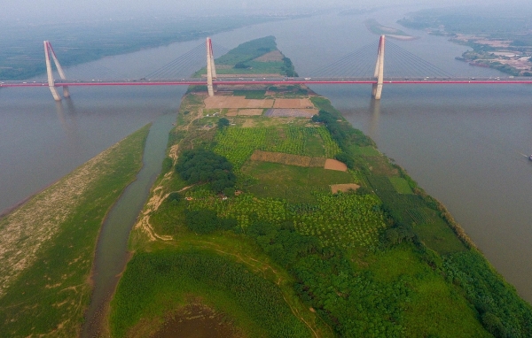 Hà Nội: Xem xét quy hoạch bãi giữa, bãi bồi ven sông Hồng thành công viên văn hóa và du lịch