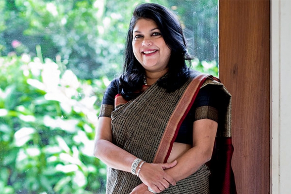 Con đường trở thành nữ tỷ phú tự thân giàu thứ hai Ấn Độ của một cựu nhân viên ngân hàng