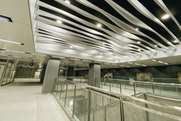 Cận cảnh nhà ga ngầm thứ 2 của Metro: Kiến trúc hiện đại, lượn sóng nhè nhẹ như sông Sài Gòn
